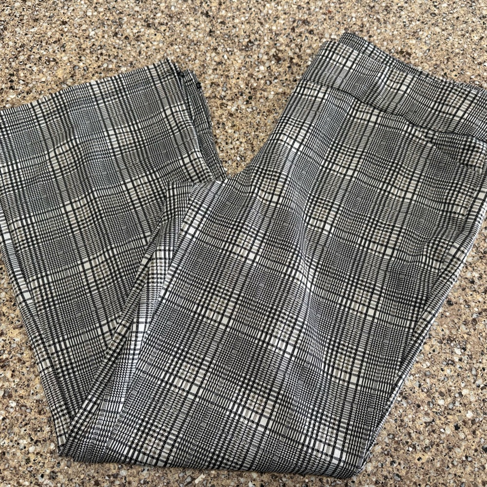 Cato Women's Black and White Plaid Pants